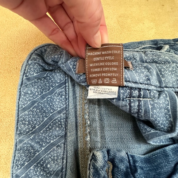 Paige Denim Long Leg Slim Jean Short - Picture 4 of 5